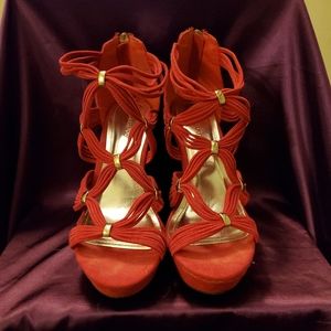 Super cute raspberry colored wedges